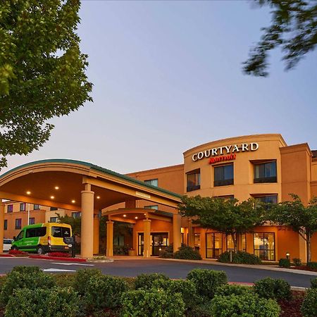Hotel Courtyard Medford Airport Exterior foto
