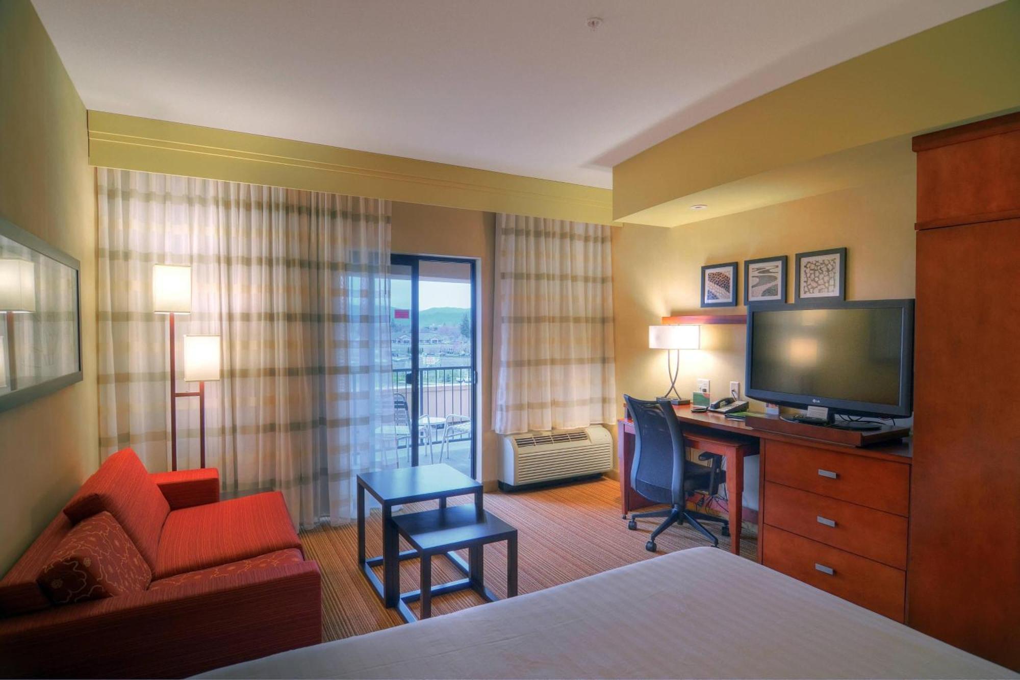Hotel Courtyard Medford Airport Exterior foto