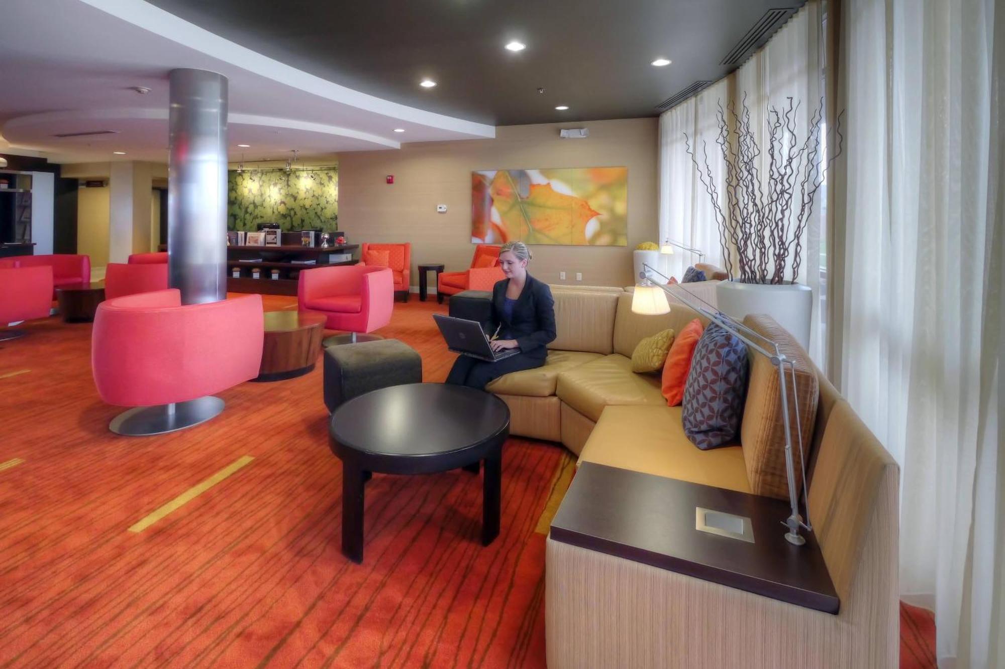 Hotel Courtyard Medford Airport Exterior foto