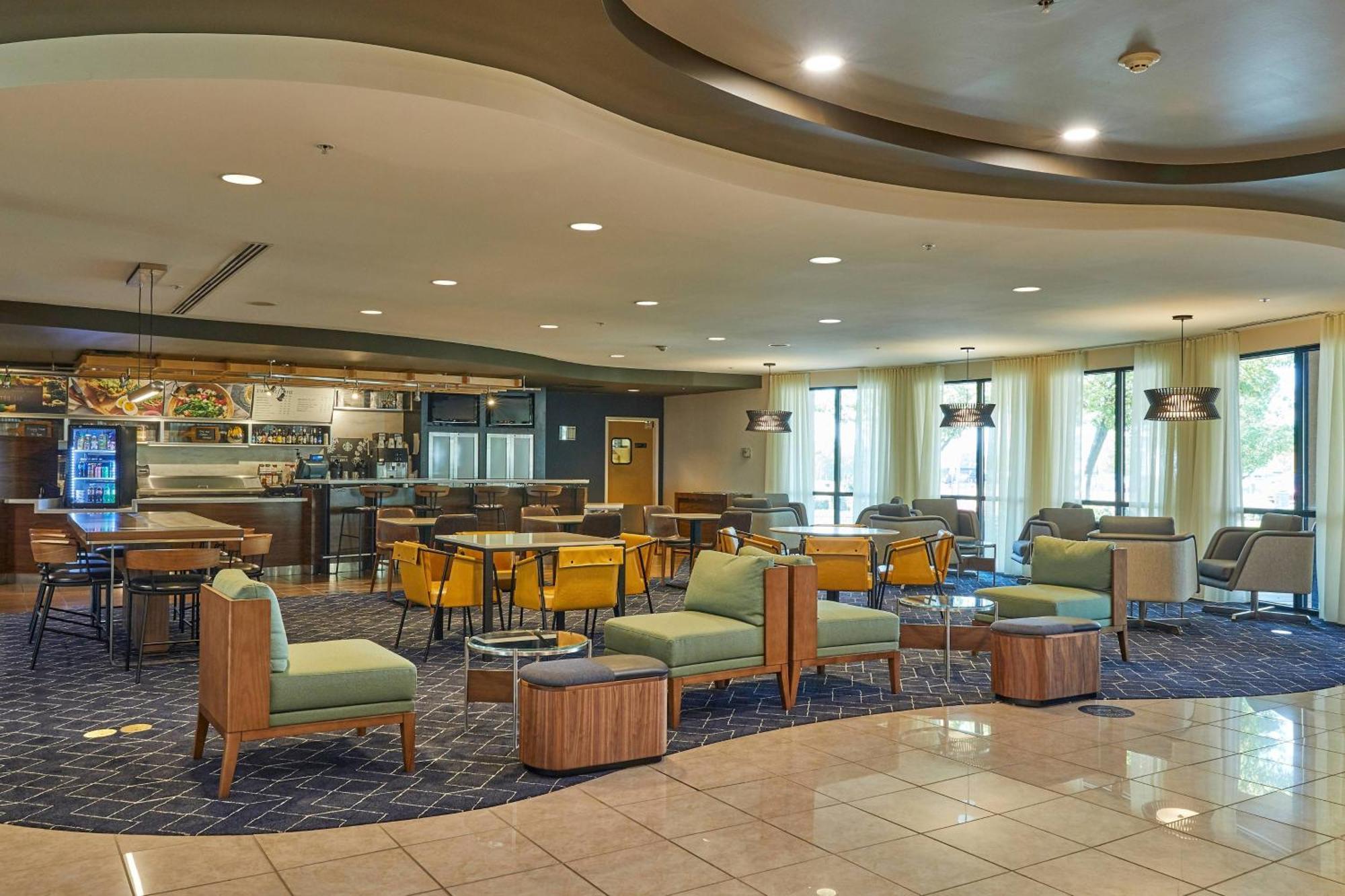 Hotel Courtyard Medford Airport Exterior foto